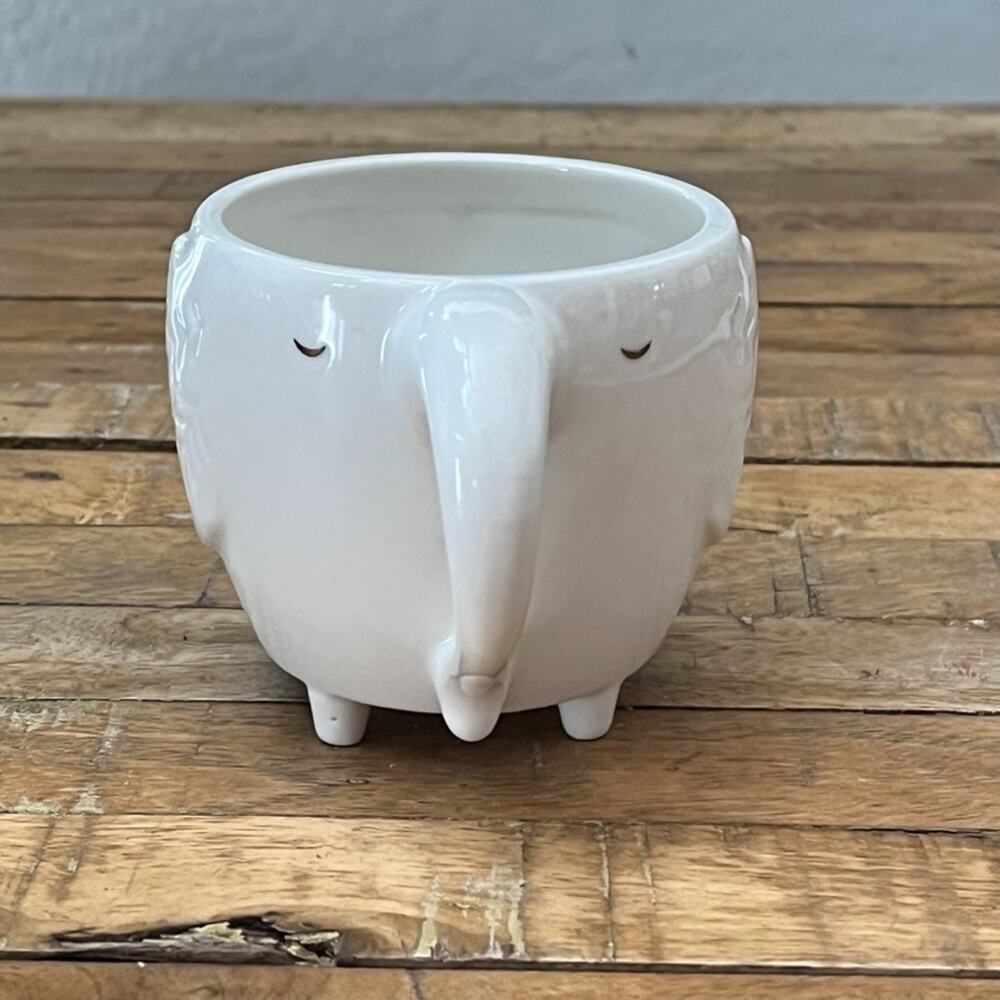 Opal House White Elephant Mug 4 in Stoneware Trunk as Handle